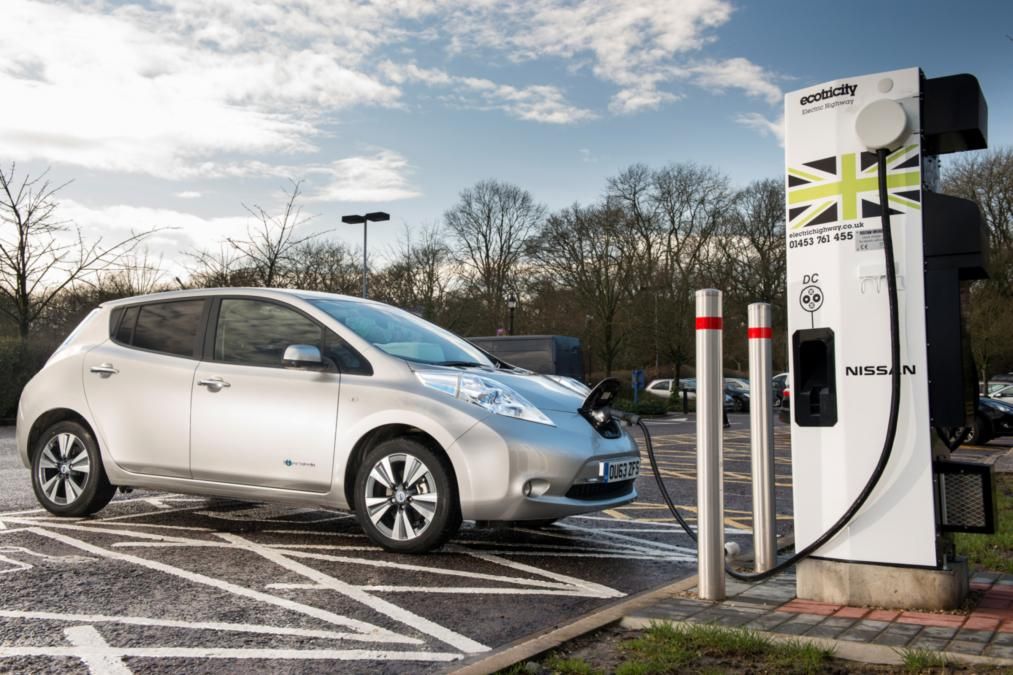 Government seeks fund managers for electric car fund
