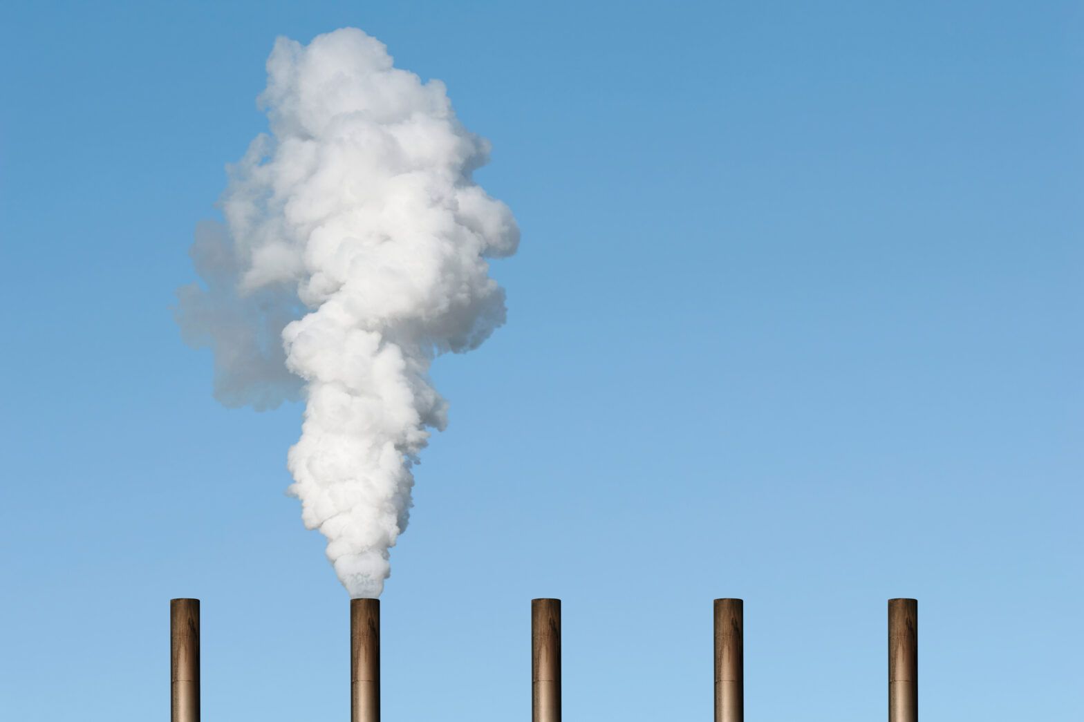 Third of investors put CO2 reduction over returns