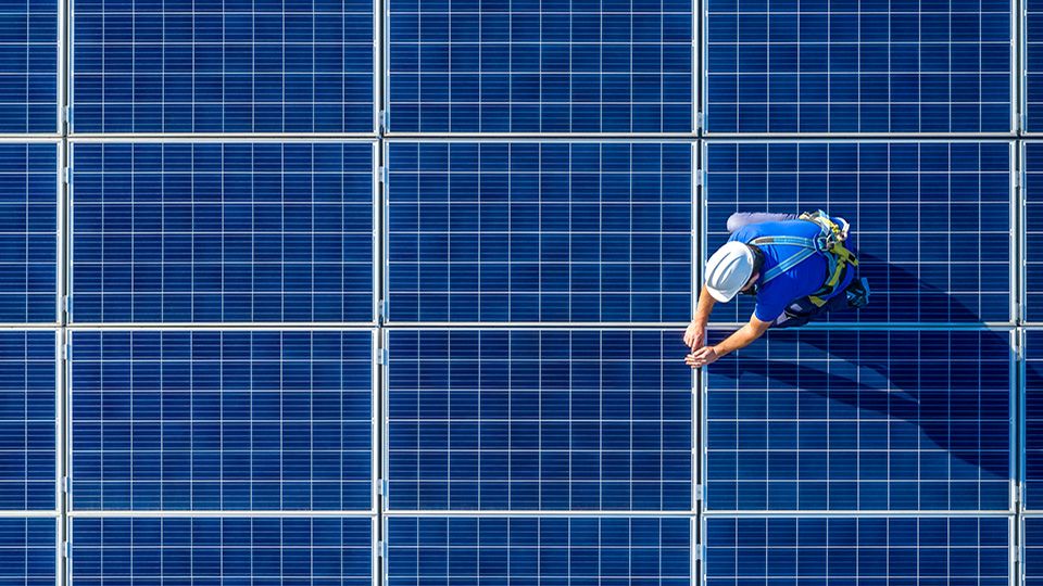 US Solar Fund shareholders approve new manager and policy changes